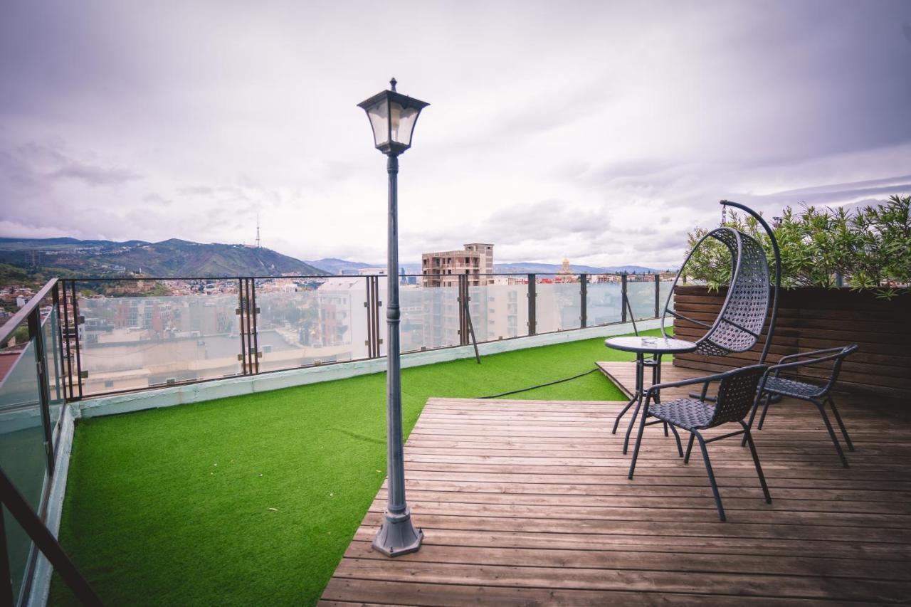 Hotel Grand View In Тбилиси Екстериор снимка