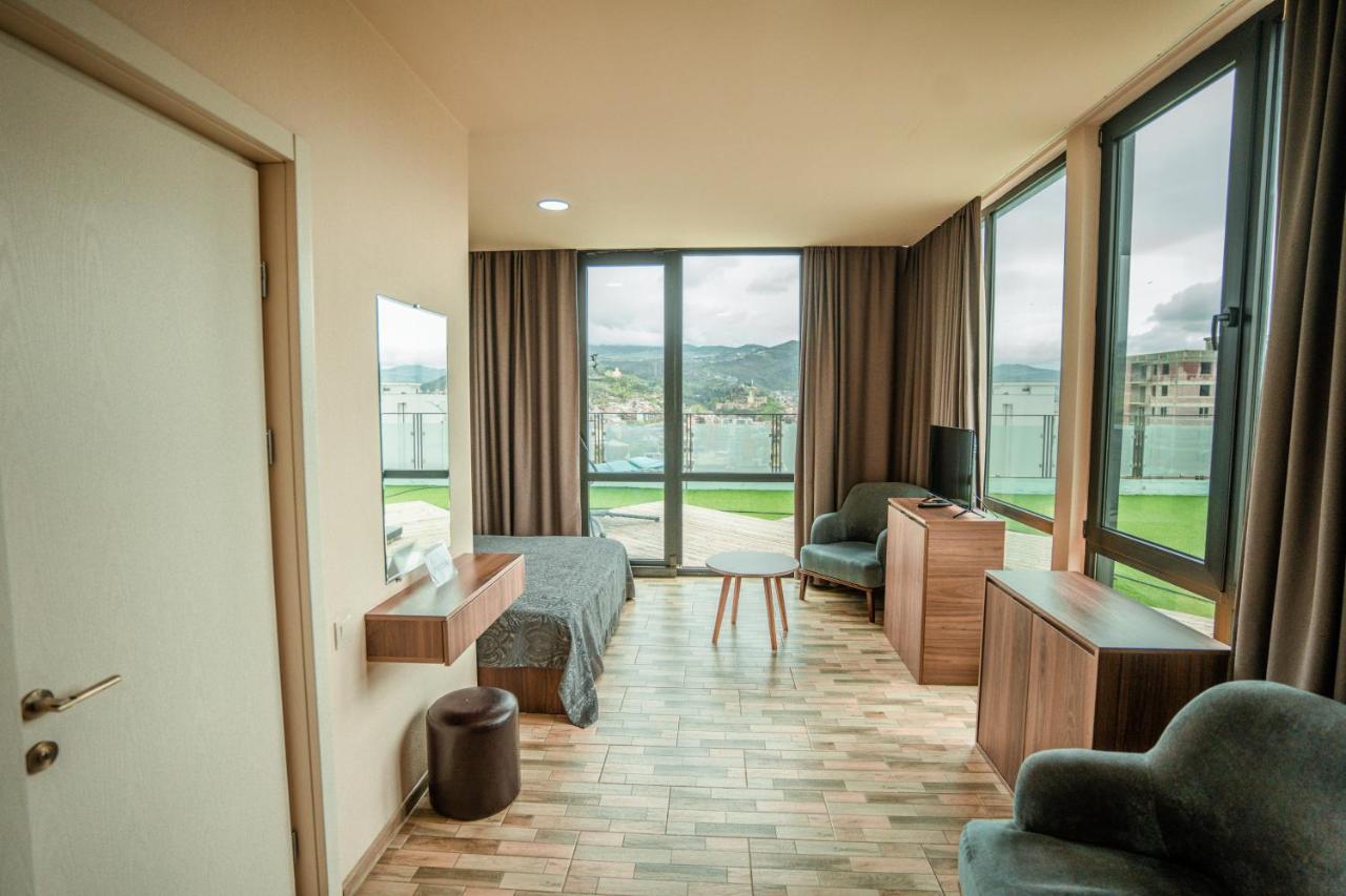 Hotel Grand View In Тбилиси Екстериор снимка