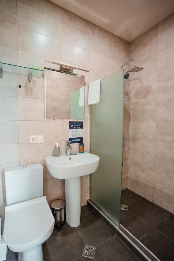 Hotel Grand View In Тбилиси Екстериор снимка