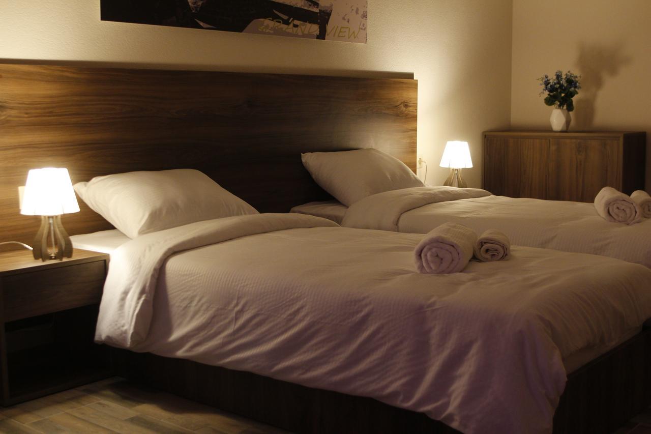 Hotel Grand View In Тбилиси Екстериор снимка