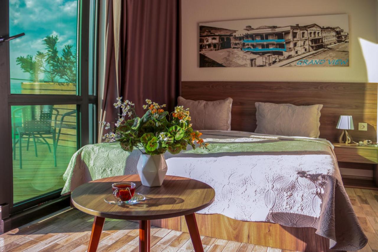 Hotel Grand View In Тбилиси Екстериор снимка