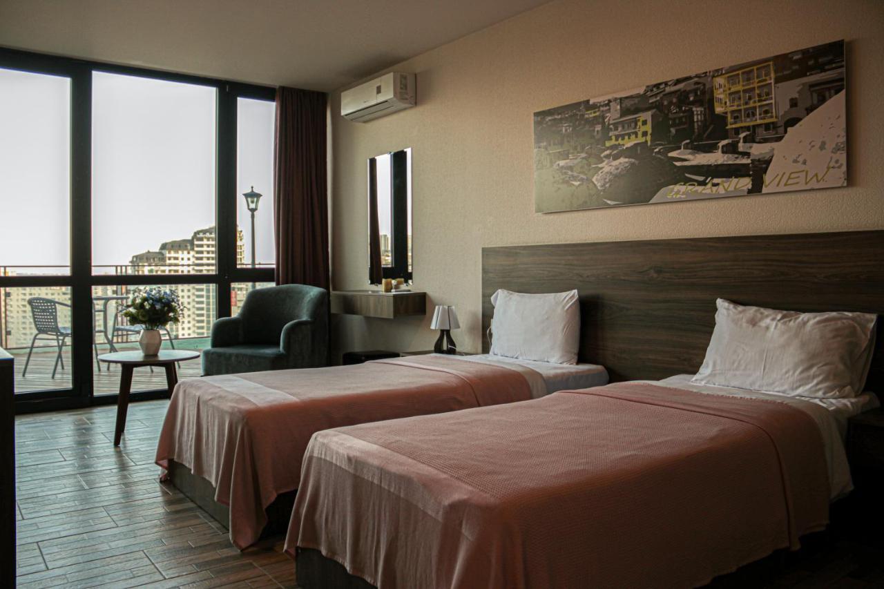 Hotel Grand View In Тбилиси Екстериор снимка